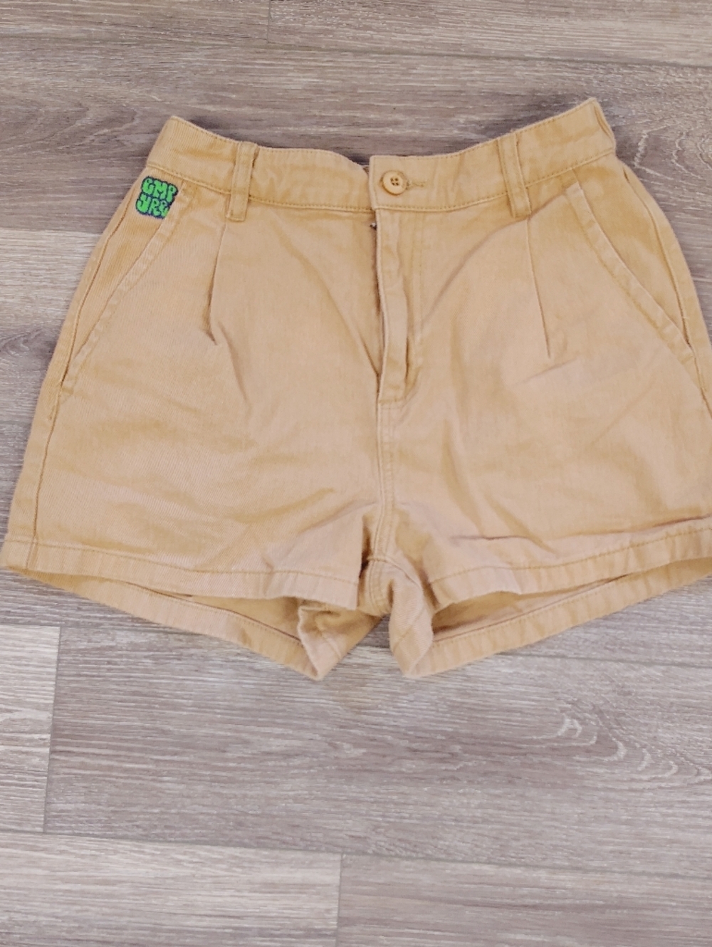 Empyre High-Waist Tan Women’s Shorts with Front Pleats Small